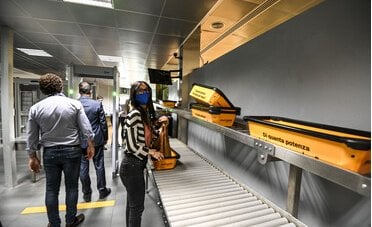Chi riempie troppo il bagaglio a mano rischia un doppio controllo in aeroporto