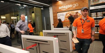 Amazon vuole trasformare la tua mano in una carta di credito
