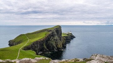 Casa gratis e stipendio da €35.000. Su questa isola da sogno cercano lavoratori