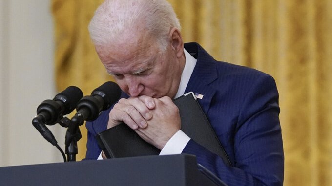 Tagli al sociale ma più spesa militare: ecco come Biden eviterà il default Usa