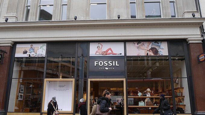 Morellato acquisisce la distribuzione italiana di Fossil Group. Nell'accordo anche Armani, Michael Kors e Diesel