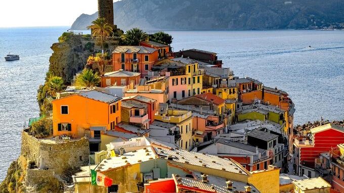 Apre uno dei percorsi a piedi più belli d'Italia. Ed è nato per contrastare il caos turistico