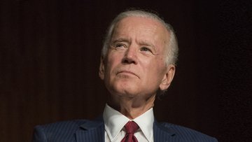 Biden sbarca in Medio Oriente. Fuoco incrociato per il presidente Usa