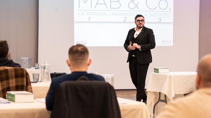 Cos'è e come si struttura una vision aziendale efficace? La soluzione di Andrea Podda