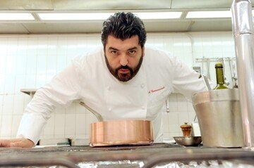 Quanto guadagna Antonino Cannavacciuolo