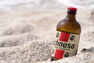 Birra Ichnusa fa male? Cosa sta succedendo e perché è una bufala