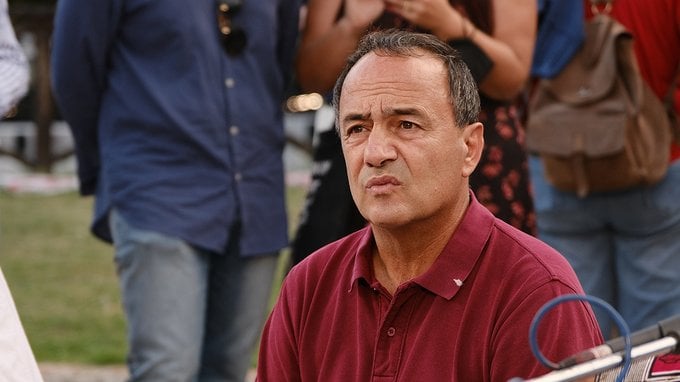 Chi è Mimmo Lucano: biografia e vicende giudiziarie dell'ex sindaco di Riace