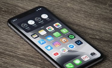 Un'intera partita di calcio (in diretta) ripresa con un iPhone. È la prima della storia