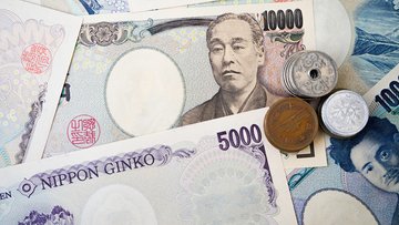 Dollaro fortissimo: Yen perde il 40% dal 2021, sui minimi dal 1990