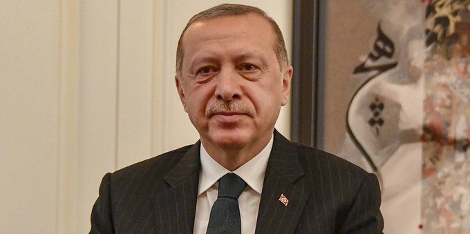 Erdoğan cerca la pace in Ucraina ma bombarda i curdi: le guerre tollerate dalla Nato