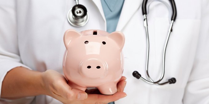 Rimborso spese mediche con assicurazione: come funziona la detrazione?