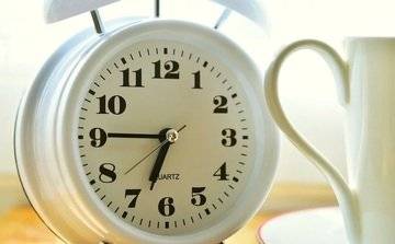 Le serate si faranno più lunghe con il ritorno dell'ora legale in Italia nel 2026