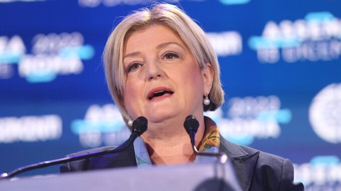 Pensioni, l'età pensionabile aumenta davvero? La risposta della ministra Calderone