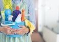Ferie colf e badanti, i diritti dei lavoratori domestici. Stipendio e quanti giorni spettano