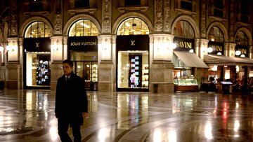 Milano: soldi ai negozi chiusi? L'ipotesi per aiutare i commercianti