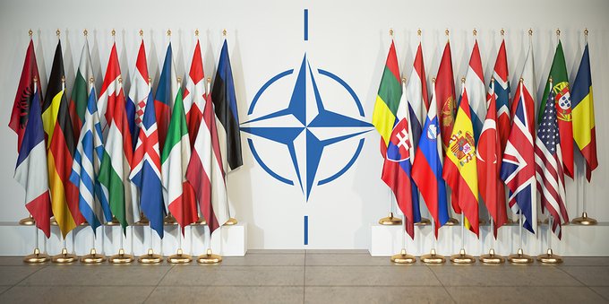 Nato preoccupata per Russia e Cina: ecco perché