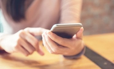 Quanto spesso bisogna riavviare il telefono per mantenerlo al massimo delle prestazioni?
