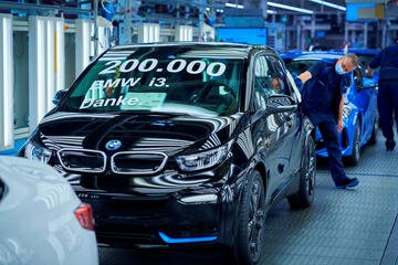BMW raggiunge un traguardo storico