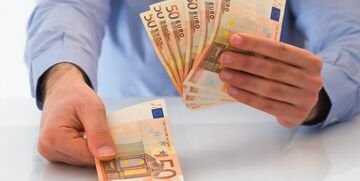 Limite contanti a 2.000 euro dal 2020 e 1.000 euro dal 2022