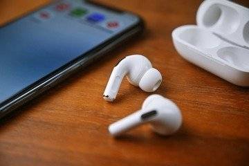 I nuovi AirPods Pro avranno le telecamere. Ma a cosa servono?