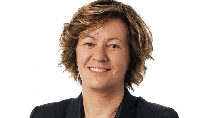 Auto elettriche dal 2035, la scelta dell'UE non convince tutti. L'on. Elena Lizzi: “L'Italia non è pronta”