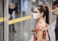 Una nuova variante Covid si sta diffondendo rapidamente. Allarme per una nuova ondata epidemica