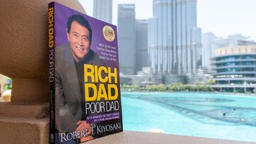 “Sarà il più grande crollo della storia, milioni di persone perderanno tutto”. Parola di Kiyosaki