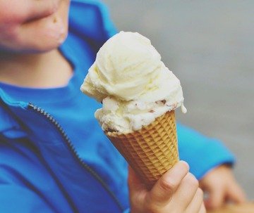 Questo lavoro fa guadagnare €5.000 al mese per mangiare biscotti e gelato