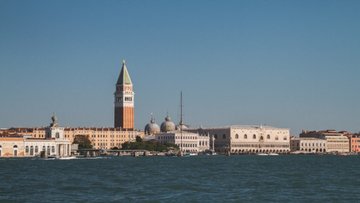 Queste città aumentano le tasse (ma solo per chi va in vacanza)