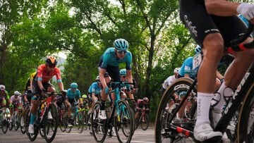 Quanto guadagna un ciclista? Gli stipendi dai più ricchi ai gregari