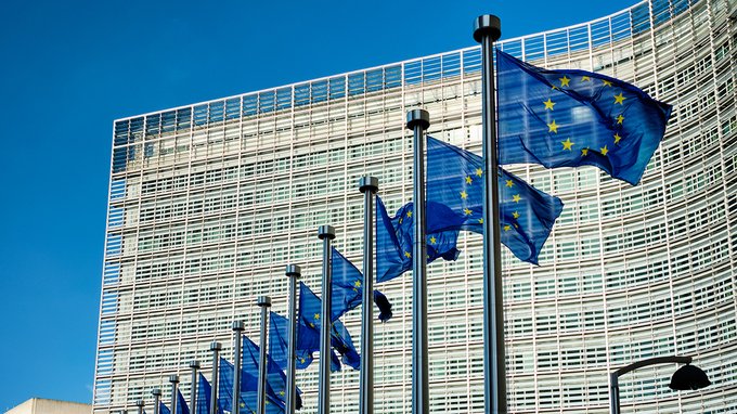 Stipendio di 7.000€ per 5 mesi di lavoro, candidati oggi per lo stage presso la Commissione Europea