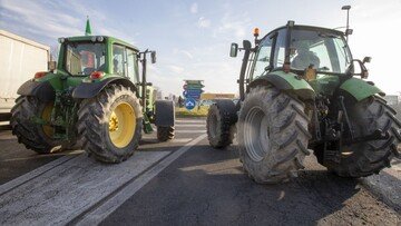 Cosa vogliono gli agricoltori che protestano con i trattori (anche a Sanremo)