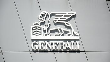Azioni Generali tra le migliori a Piazza Affari post conti, ma c'è chi vede calo -25%. La frase su UniCredit