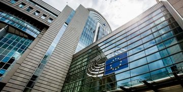 Brexit, Parlamento UE approva: il Regno Unito è fuori