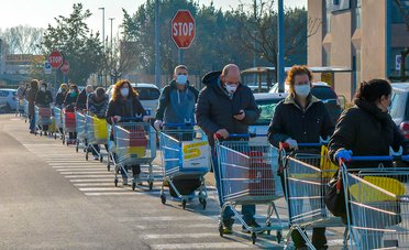 Coronavirus, come sarà la Fase 2? Mantenere distanza di sicurezza e usare mascherine