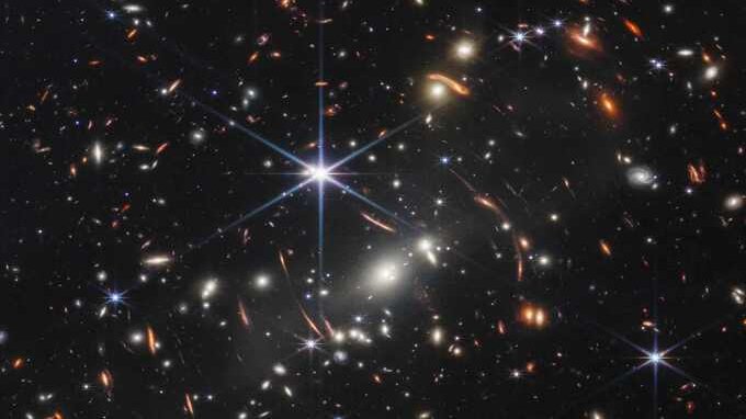 La Cina vuole costruire un'enorme centrale solare nello spazio 