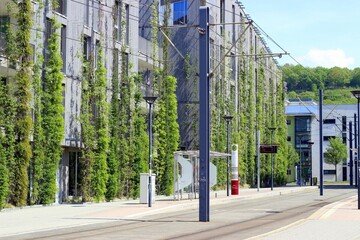 Azienda in crisi vende immobile a Milano per €33 milioni. Al suo posto case di lusso
