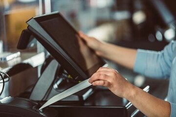 Lavoro, oltre 50.000 posizioni aperte per l'estate. Le 10 figure più richieste nel 2026