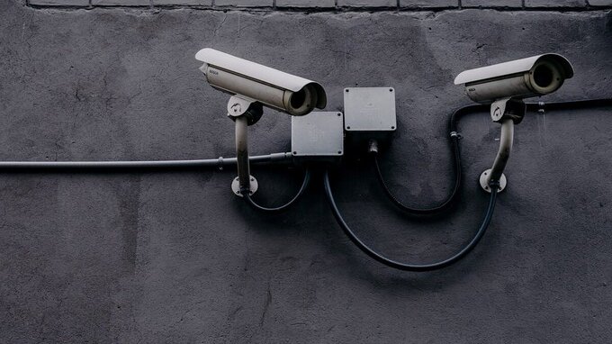 Le telecamere sul posto di lavoro possono inquadrarti direttamente? 