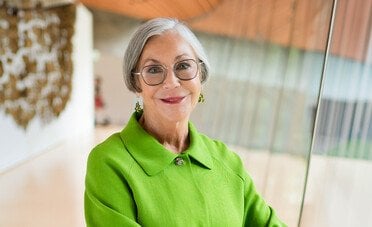 Quanto guadagna Alice Walton e cosa fa con i suoi soldi la donna più ricca del mondo nel 2026
