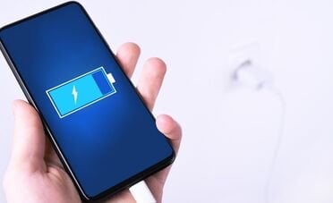 Caricare il telefono durante un temporale è pericoloso?
