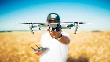 Patentino drone: come si prende, costo e quale si può usare senza