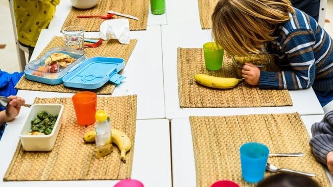 Mense scolastiche sempre più costose: quanto spendono le famiglie italiane da Nord a Sud