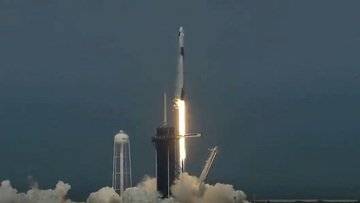 Amazon sfida Starlink e lancia 27 satelliti internet 