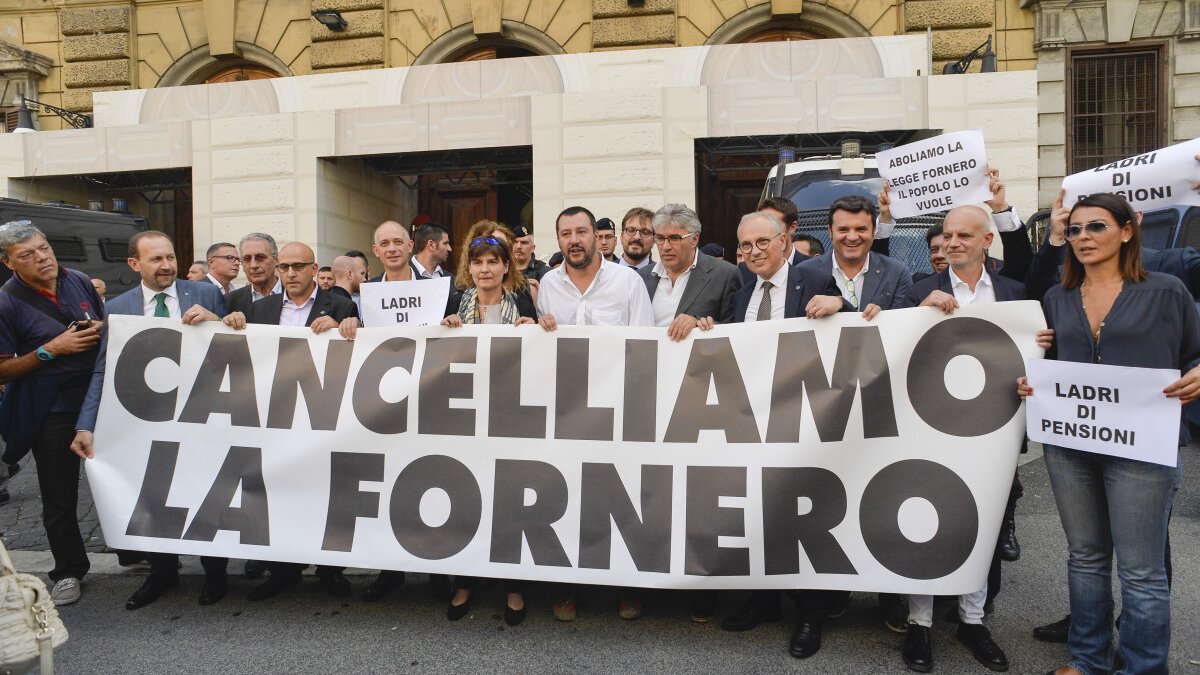 Pensioni, nel 2025 riforma più complicata