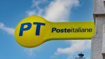 Azioni Poste in calo a Piazza Affari, titolo in primo piano dopo la mossa su TIM