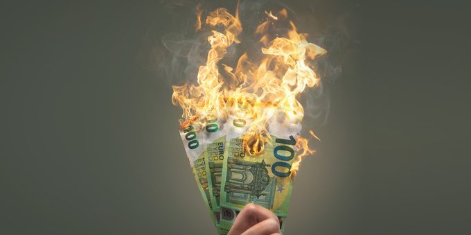 Inflazione brucia 20 miliardi di risparmi (in 4 mesi): perché è un brutto segnale