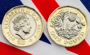 La sterlina ai minimi da tre mesi. Williams (Fed) rilancia l'ipotesi di un altro rialzo, Londra sconta i conti pubblici in rosso