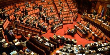 Quanto guadagna un assistente parlamentare al Senato? Stipendio e mansioni