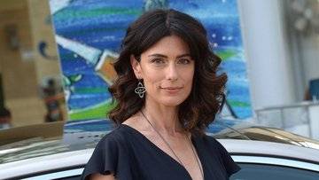 Quanto guadagna Anna Valle, l'attrice ora protagonista di “Una nuova vita”